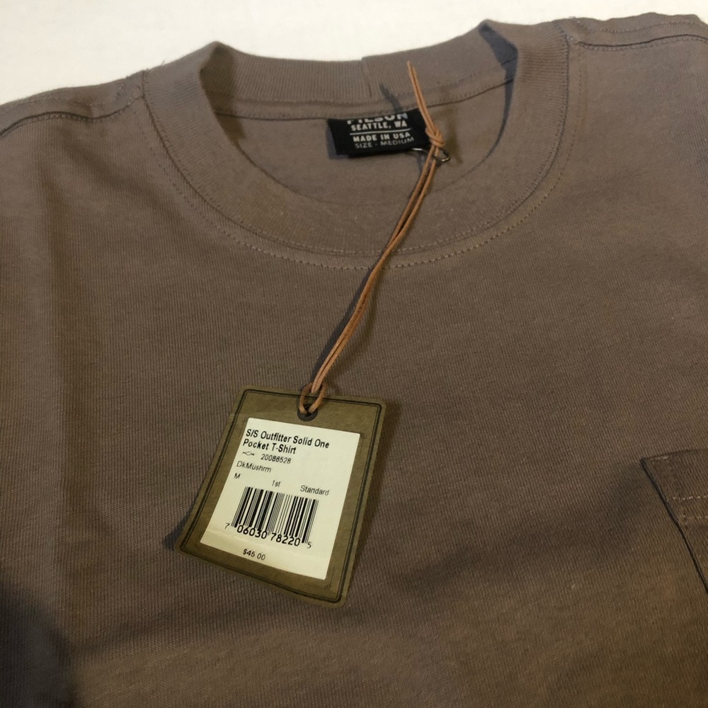 NWT Filson Mens Pocket T-Shirt - Picture 4 of 5